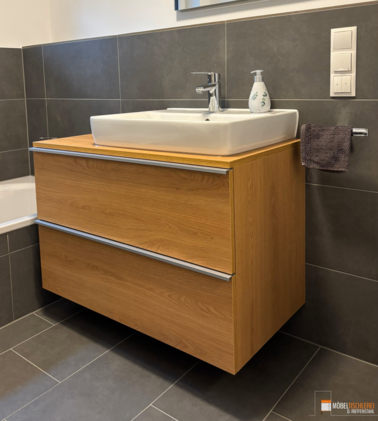 Bad und mehr | großer Waschtischunterschrank