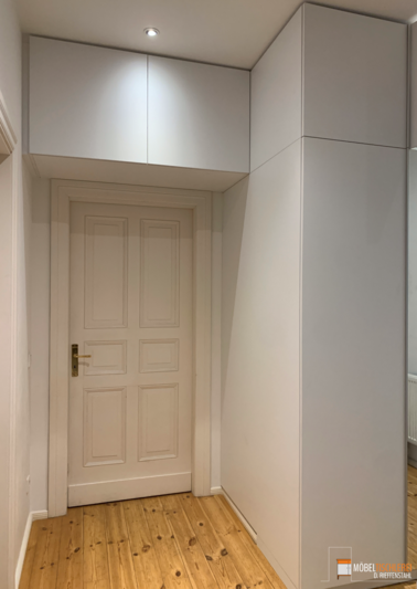 Flurmöbel | schlichter Garderobenschrank